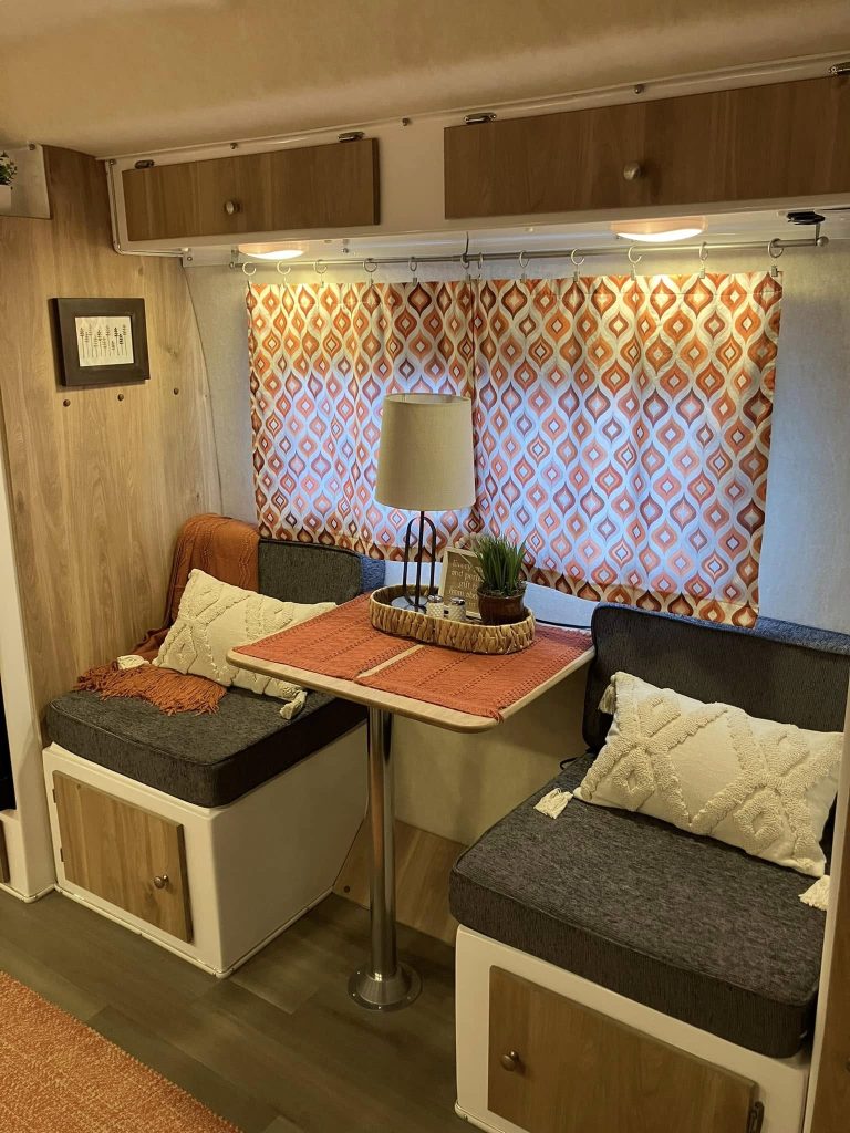 Coats Interior Decorations 3